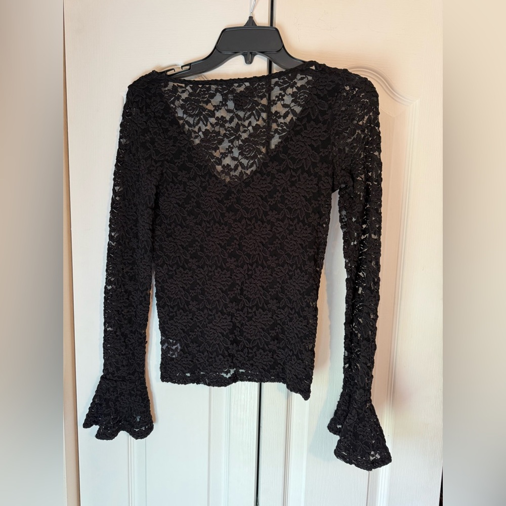 American Eagle Outfitters Black Floral Lace V-Neck Long Sleeve Top